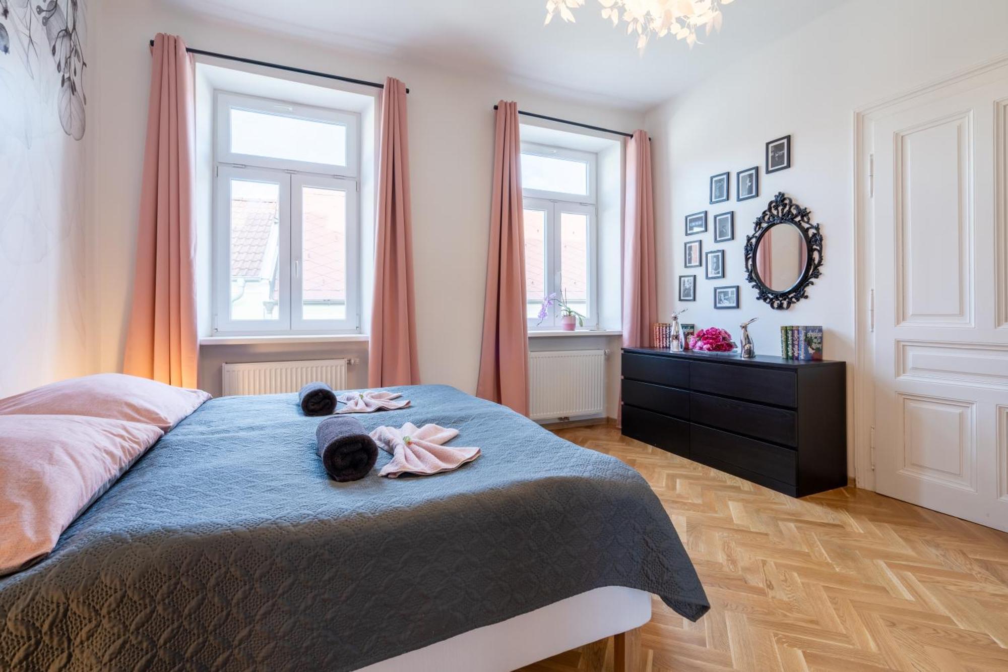 Revliving Apartments Eggenburg Exterior photo